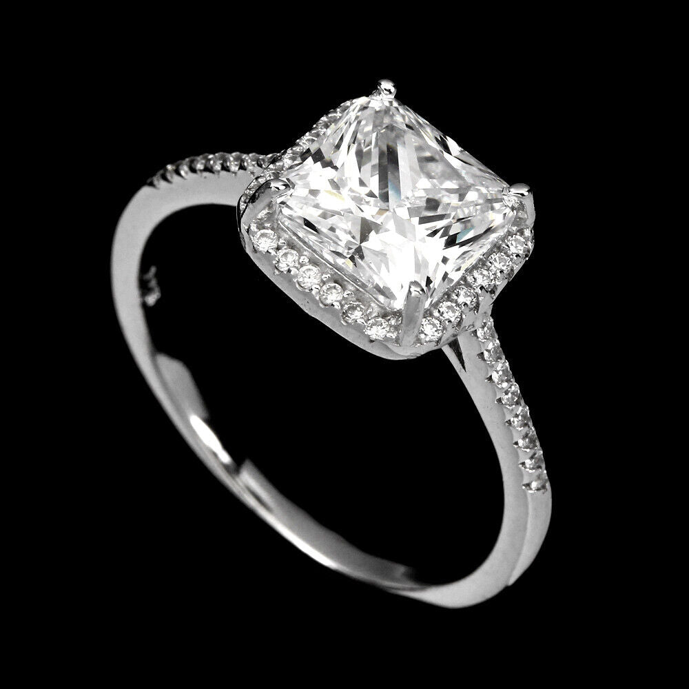 Zirkonia Princess Cut Ring aus weißvergoldetem Silber - INARA
