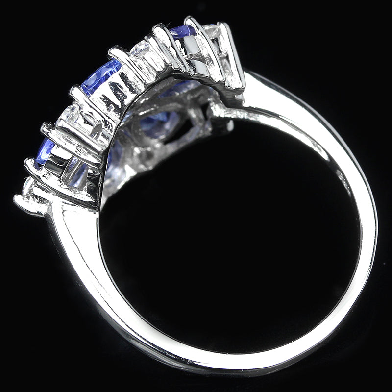 Tansanit Ring aus weißvergoldetem Silber - INARA
