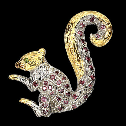 Rhodolit Russischer Diopsid Eichhörnchen Brosche aus bicolor vergoldetem Silber - INARA