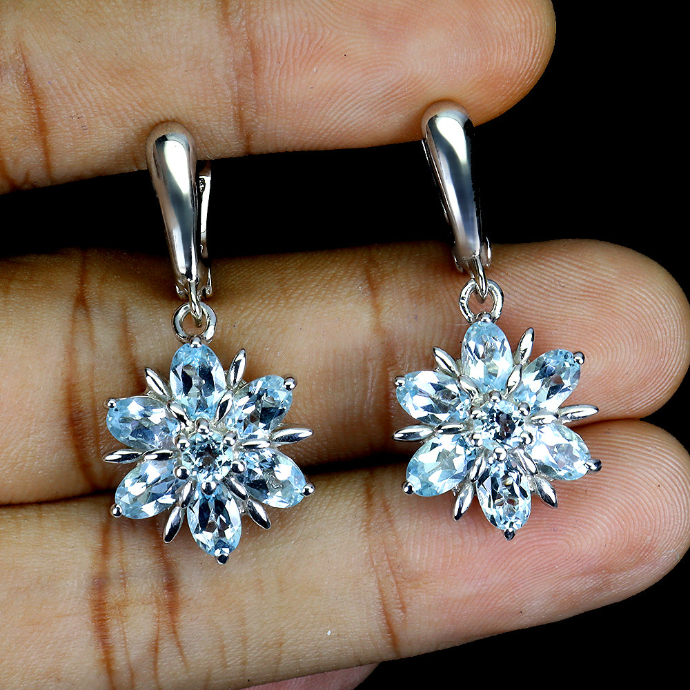 Blautopas Ohrringe aus weißvergoldetem Sterlingsilber - INARA