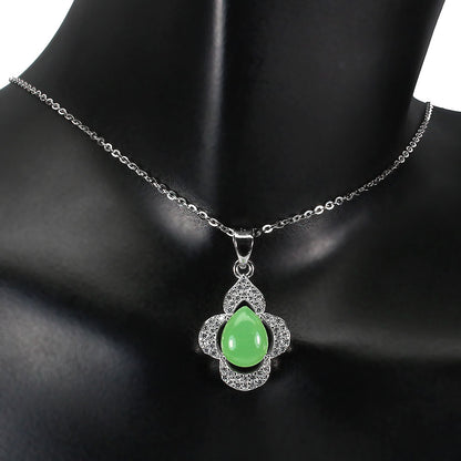 Chrysopras Anhänger mit Halskette aus weißvergoldetem Silber - INARA
