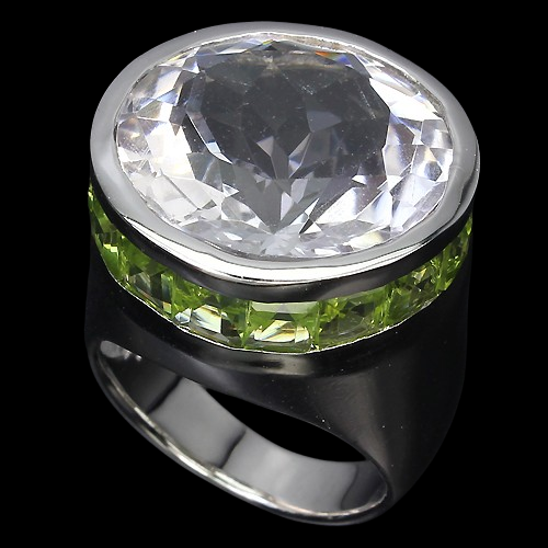Amethyst Peridot Ring aus weißvergoldetem Silber - INARA