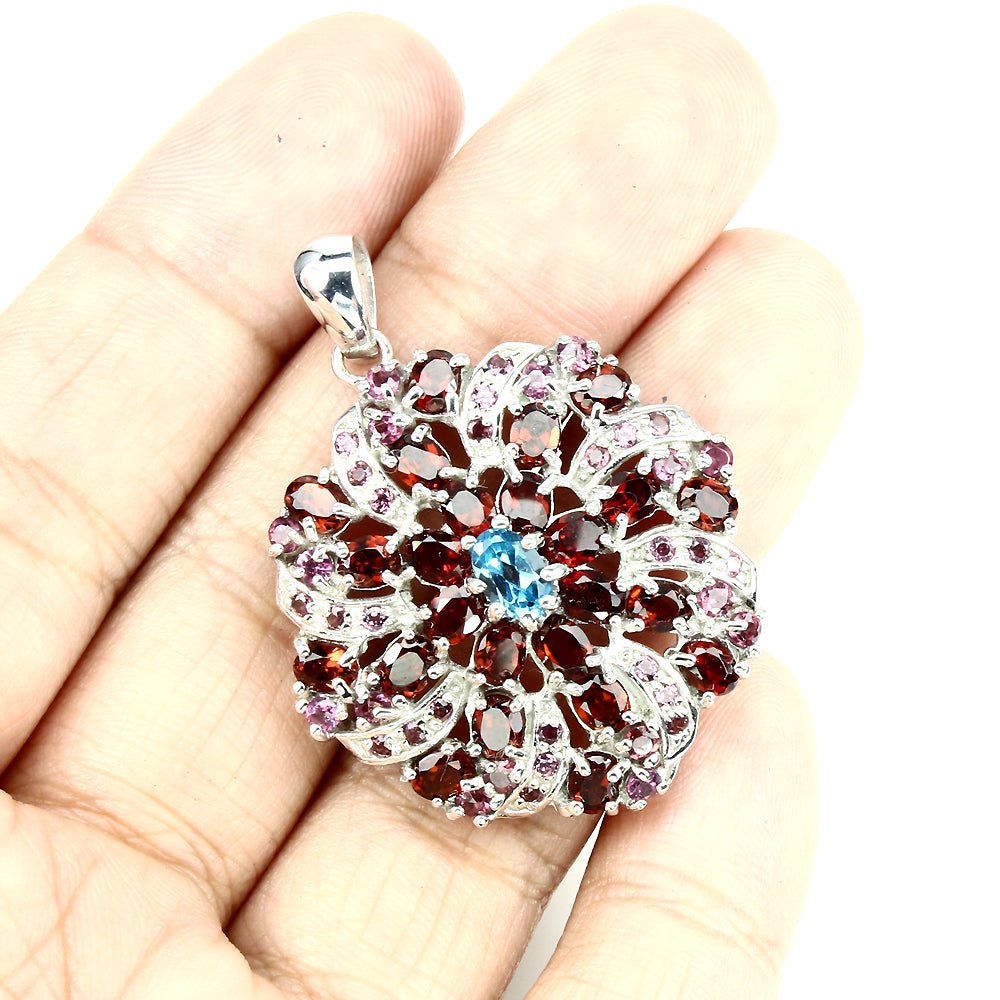 Granat Blautopas London Blue Rhodolit Anhänger aus weißvergoldetem Silber - INARA