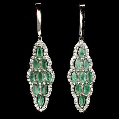 Smaragd Ohrringe aus weißvergoldetem Silber - INARA