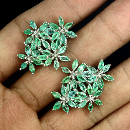 Smaragd Ohrringe aus weißvergoldetem Silber - INARA