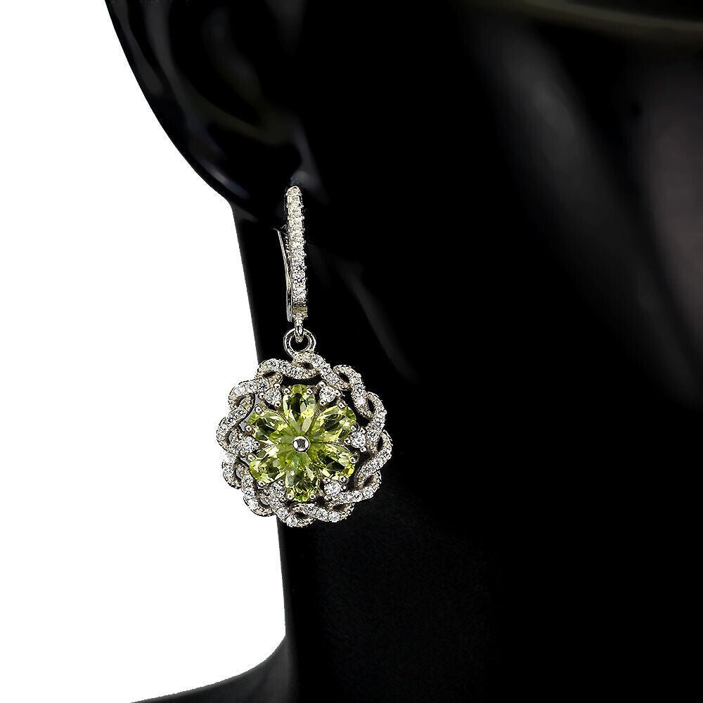 Peridot Ohrringe aus weißvergoldetem Silber - INARA