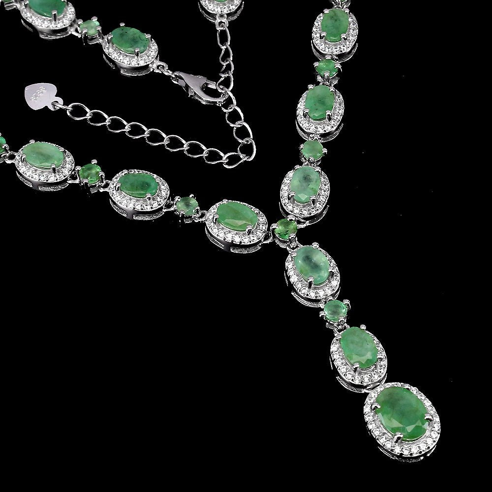 Smaragd Collier aus weißvergoldetem Silber - INARA