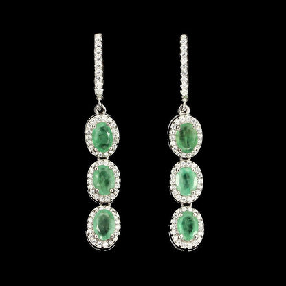 Smaragd Ohrringe aus weißvergoldetem Silber - INARA