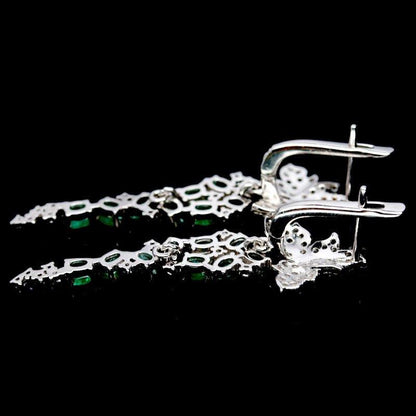 Smaragd Ohrringe aus weißvergoldetem Silber - INARA